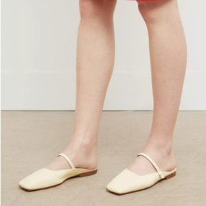 Mansur Gavriel Leather Mary Jane Mule Cream Size 39, fit like a US Size 8. NWOT